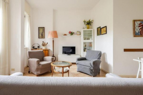 Spaziosa casa con giardino e dependance